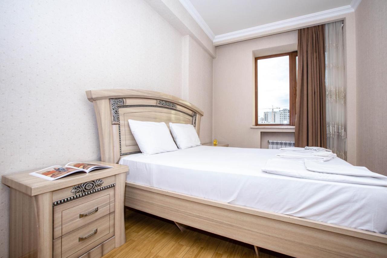 Stay Inn Apartments On Amiryan 4-6 Jerevan Exteriör bild