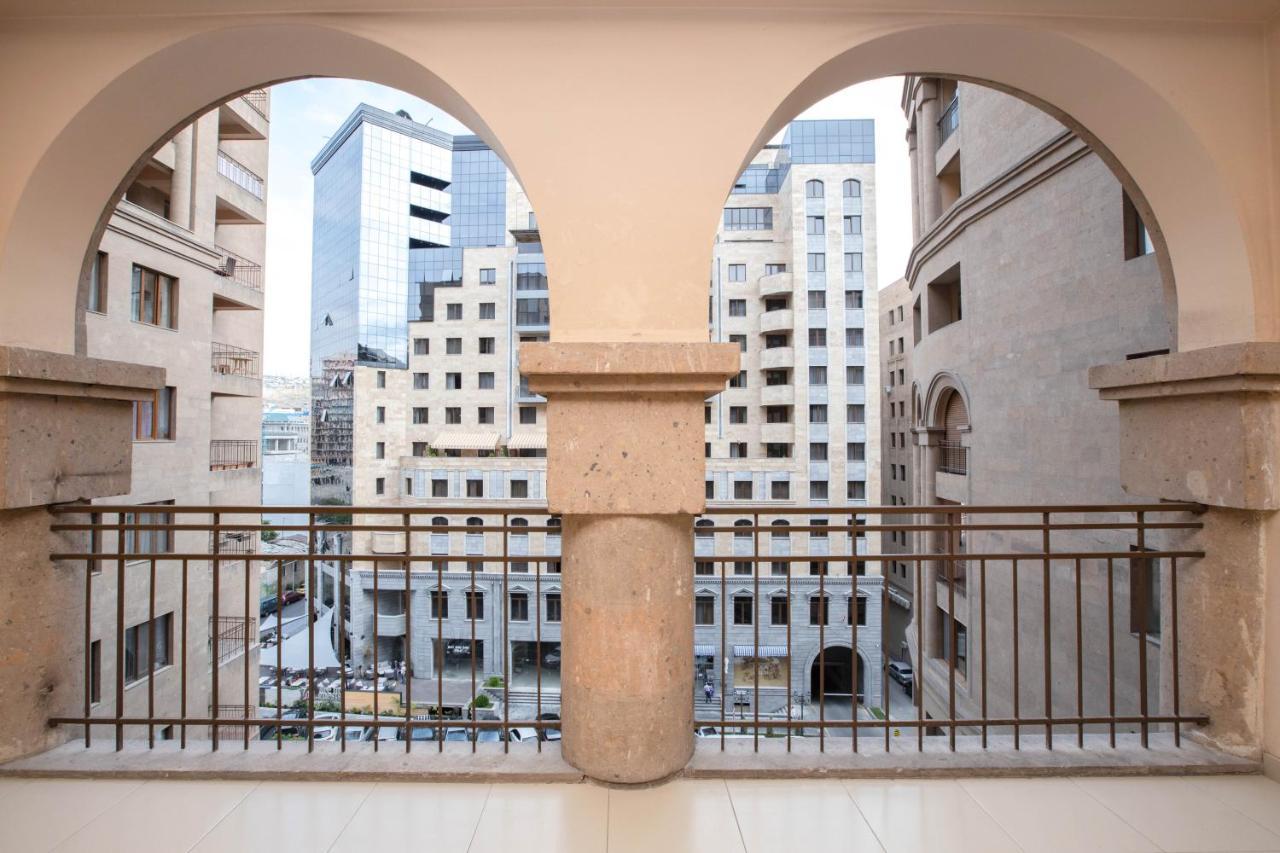 Stay Inn Apartments On Amiryan 4-6 Jerevan Exteriör bild