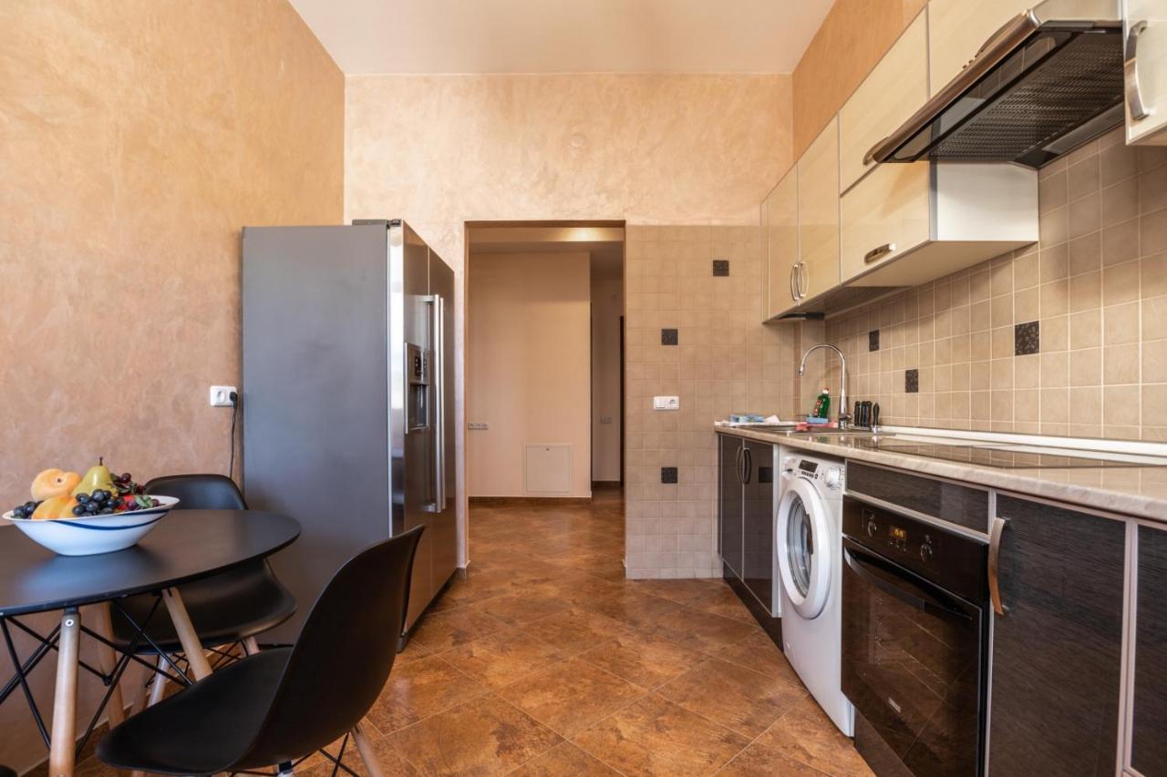 Stay Inn Apartments On Amiryan 4-6 Jerevan Exteriör bild