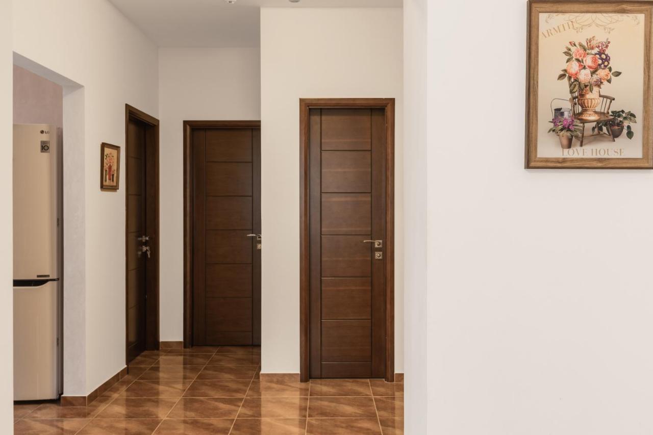 Stay Inn Apartments On Amiryan 4-6 Jerevan Exteriör bild